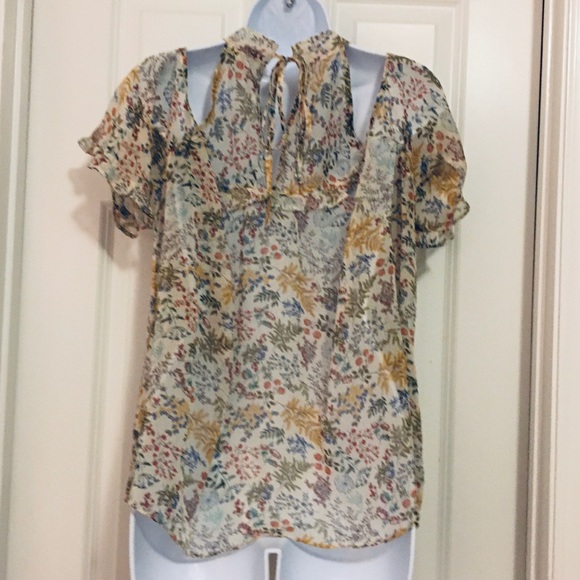 Women’s cold shoulder blouse - Picture 2 of 3